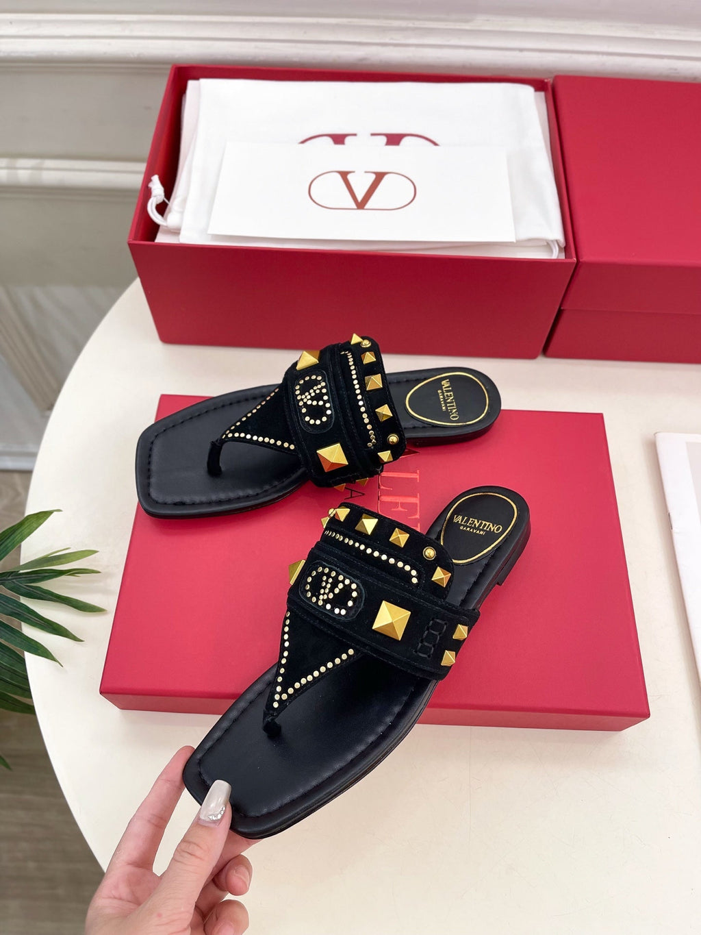 Plaster Caster Buffalo Thong Sandal Black Suede Calfskin And Cowhide 307472