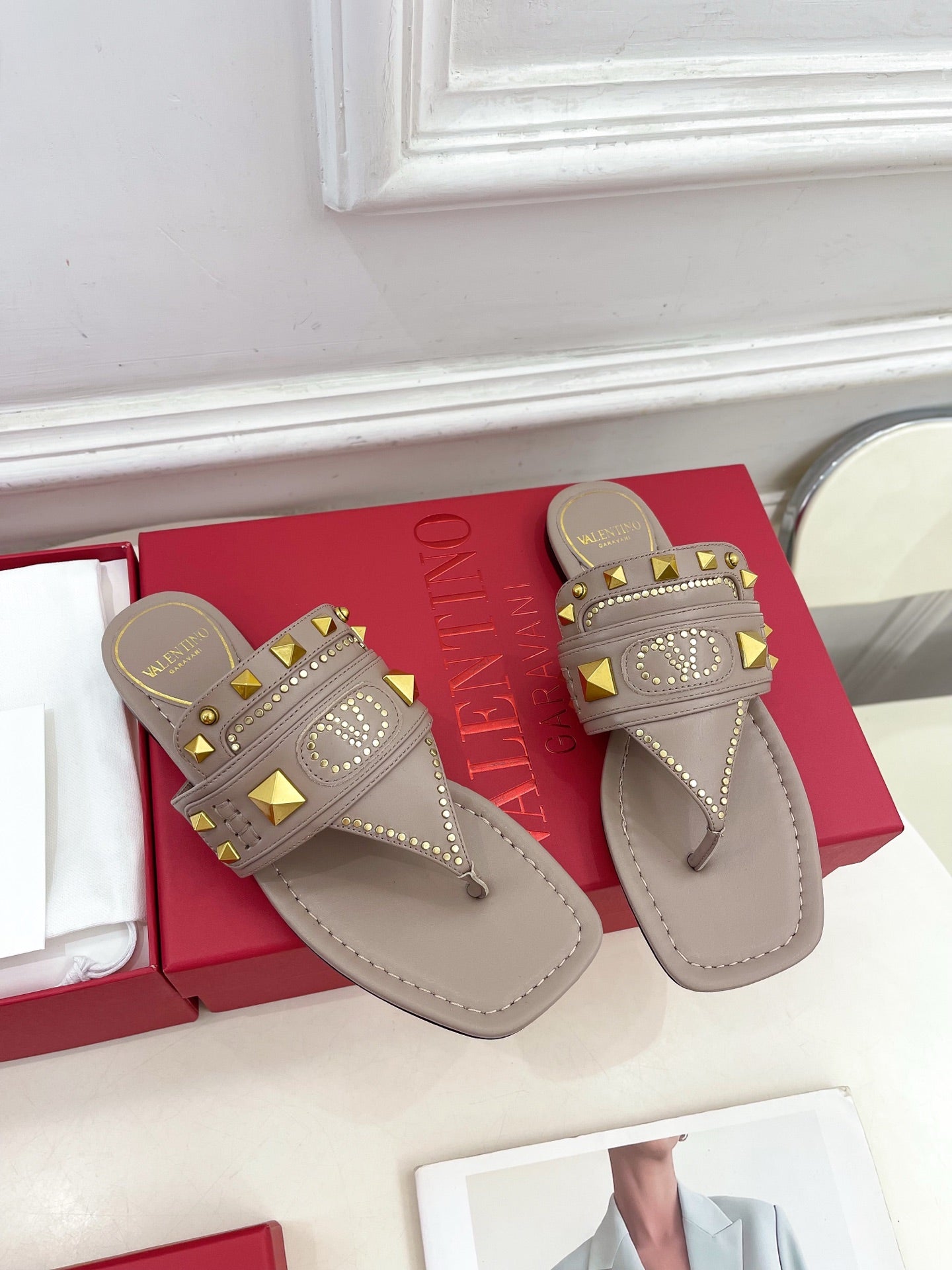 Plaster Caster Buffalo Thong Sandal Rose Cannelle Calfskin And Cowhide 307476