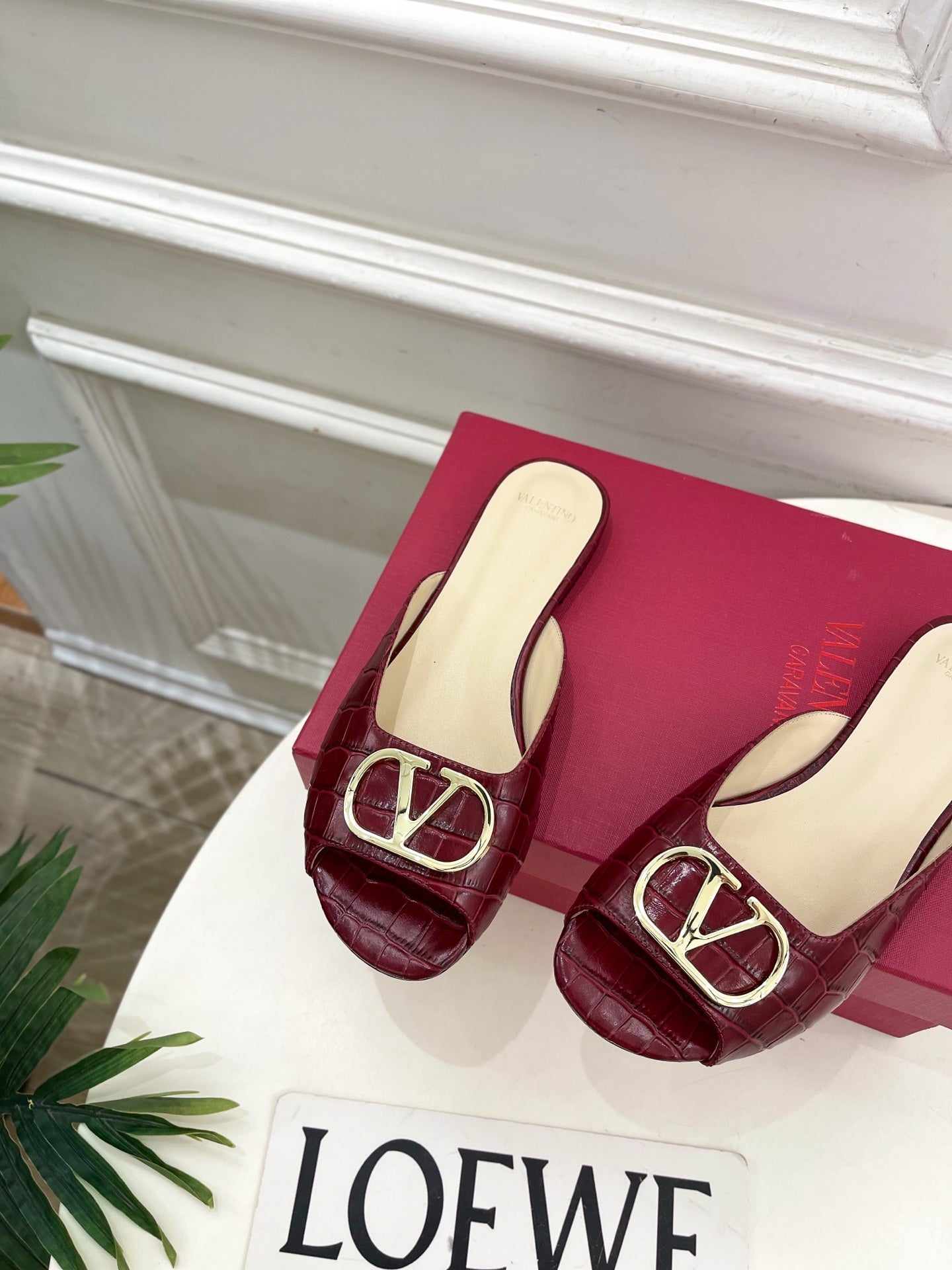 Vlogo Slides Burgundy Croc-Embossed Leather 746270