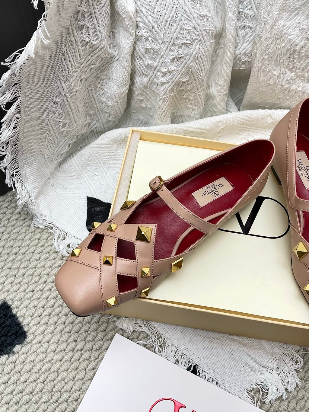 VT 26s Mary Jane Ballet Flats Beige Burgundy Lambskin 611368