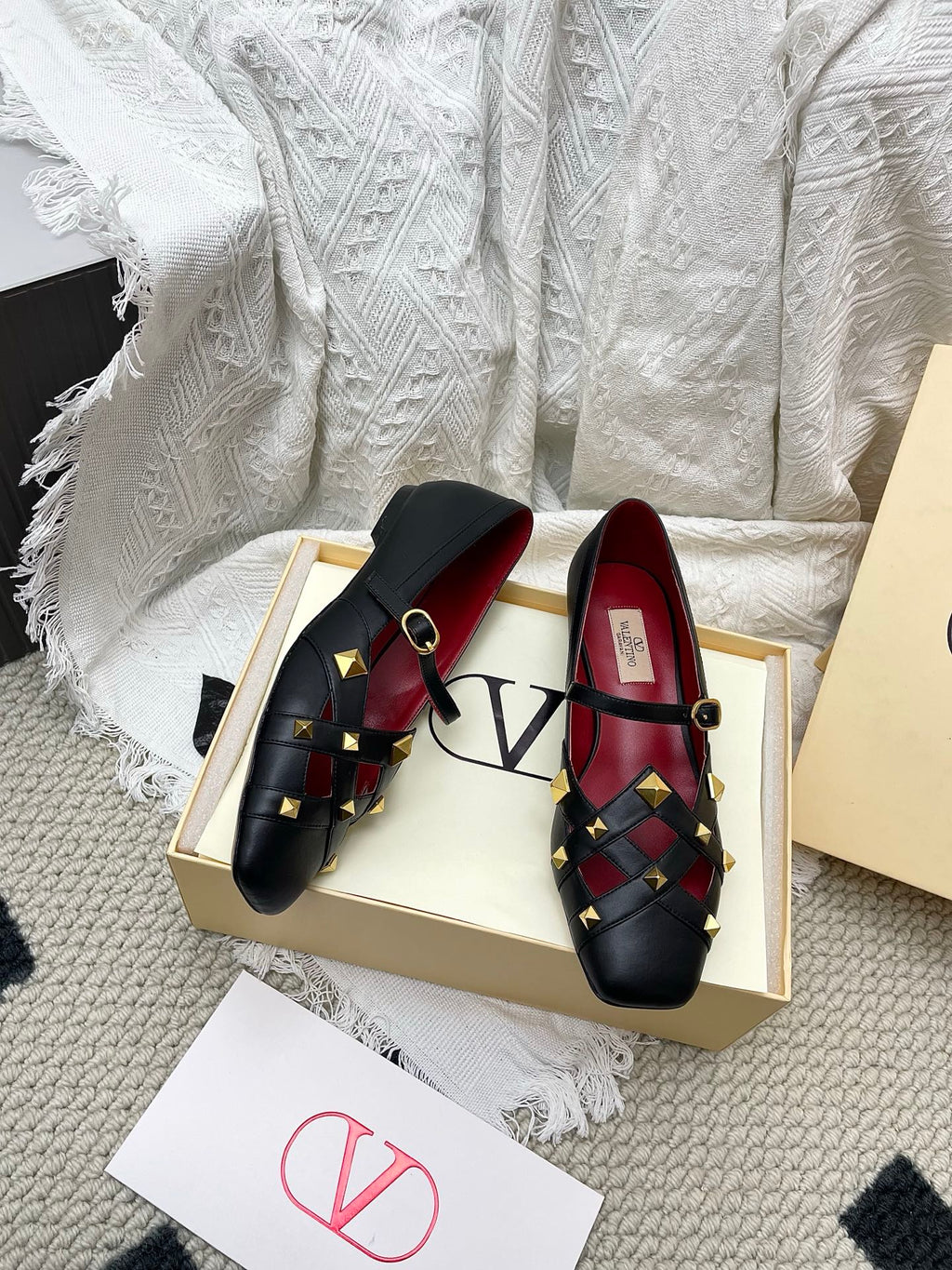 VT 26s Mary Jane Ballet Flats Black Burgundy Lambskin 611366